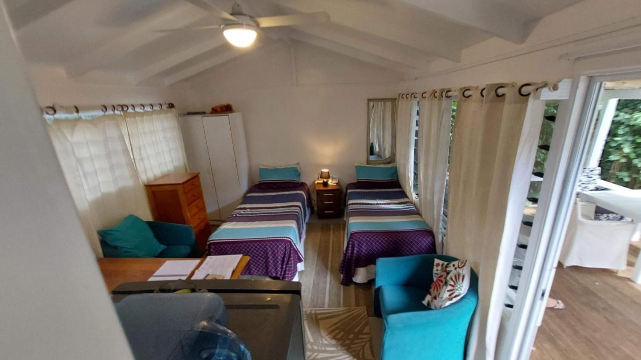 Are Tamareni 2Br Beach Cottage Or River Studio 阿瓦鲁阿 客房 照片