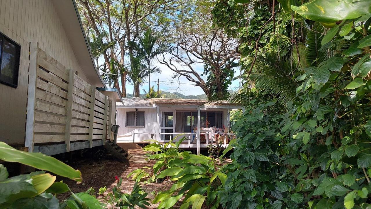 Are Tamareni 2Br Beach Cottage Or River Studio 阿瓦鲁阿 外观 照片