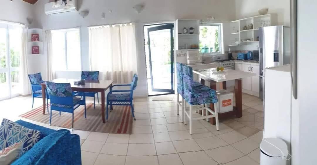 Are Tamareni 2Br Beach Cottage Or River Studio 阿瓦鲁阿 客房 照片